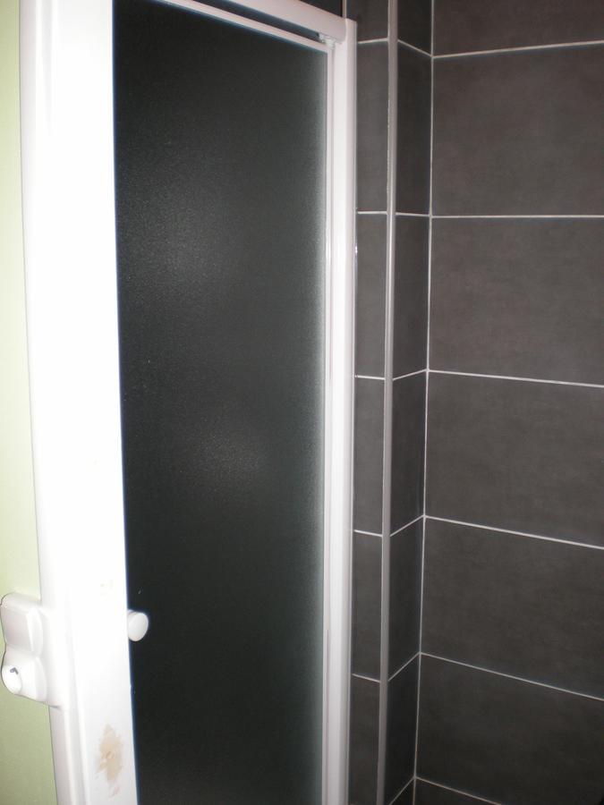 Hotel Dg Mery-sur-Oise Екстер'єр фото