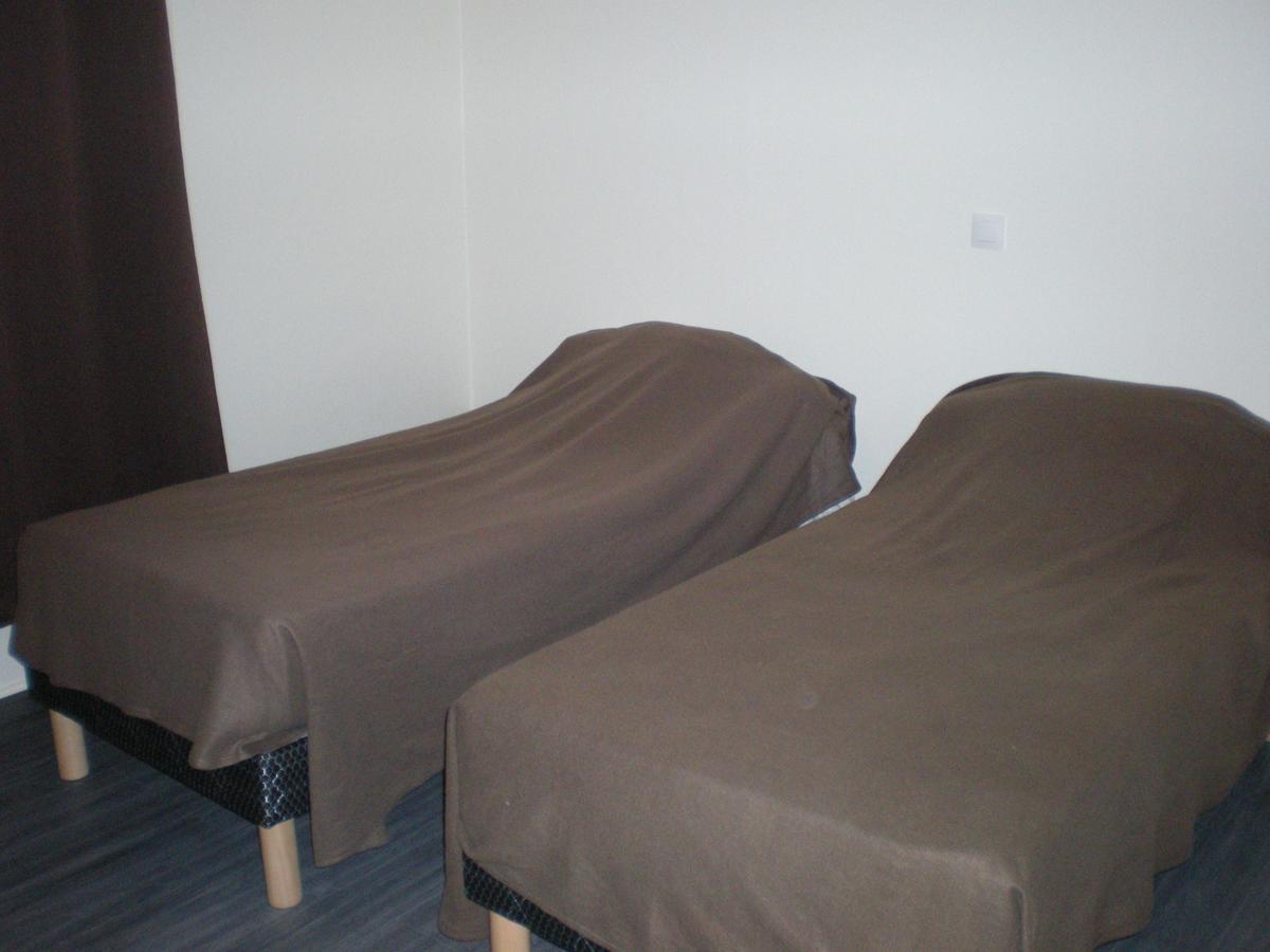 Hotel Dg Mery-sur-Oise Екстер'єр фото