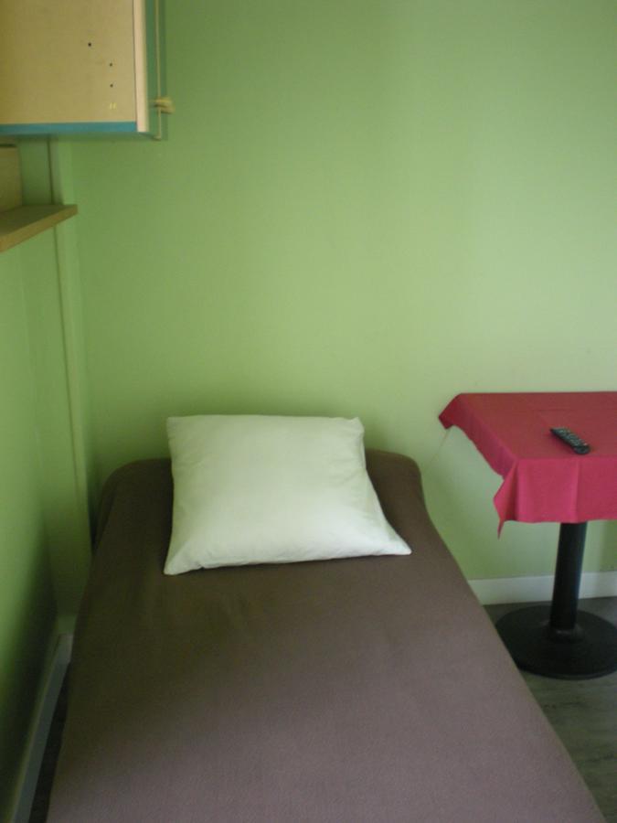 Hotel Dg Mery-sur-Oise Екстер'єр фото